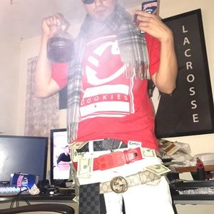 Meet your Posher, Charles